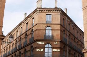 Le Grand Balcon Hotel - photo 23