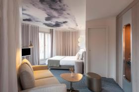 Le Grand Balcon Hotel - photo 13