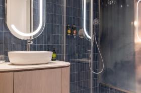 Le Grand Balcon Hotel - photo 12