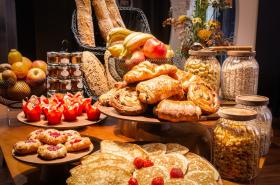 Le Grand Balcon Hotel - photo 20