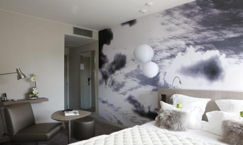 Le Grand Balcon Hotel - photo 3