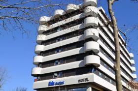 ibis budget Toulouse Centre Gare - photo 4